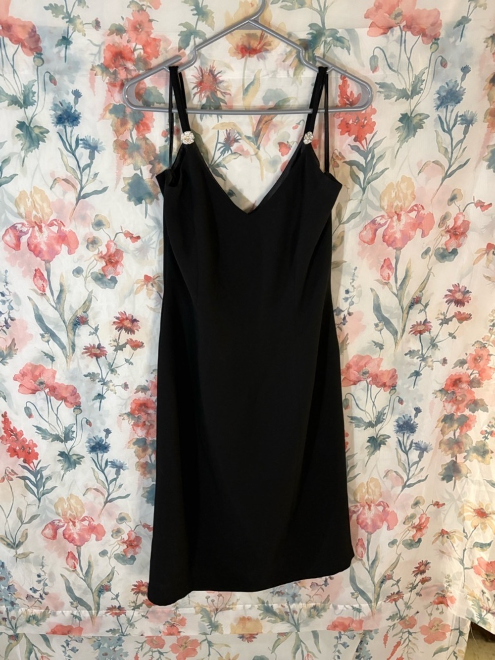Vintage Black Sleeveless V-Neck Dress